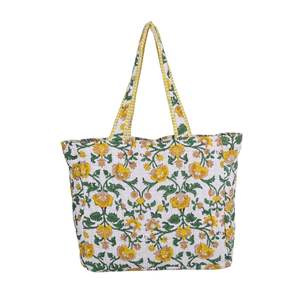 Sac fourre-tout pliable et réutilisable en coton matelassé imprimé à la main, à ouverture supérieure, idéal pour les anniversaires et la Saint-Valentin - Product Image 1