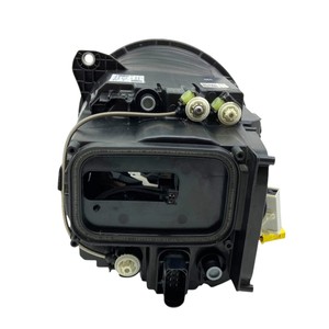 ไฟหน้ามือสองสำหรับรถยนต์ G-class ด้านขวา รุ่น A4639061201 - Product Image 2