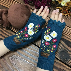 Handmade Crochet <b>Fingerless</b> <b>Gloves</b> Blue Ombre Wrist Length Cotton Spandex Winter Casual Outdoor Quick Dry Warmth Customizable - Product Image 4