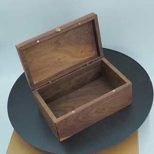 Boîte de rangement en bois de style ancien - Product Image 4