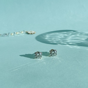 Boucles d'oreilles clous en diamant rond brillant de 3 carats, cultivé en laboratoire, or rose 14 carats, clarté F VVS2, certifié IGI, bijoux classiques unisexes - Product Image 3