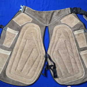 Tablier de fermeur équestre en cuir sur mesure de haute qualité pour la coupe professionnelle des sabots – Équipement de protection équestre en gros - Product Image 1