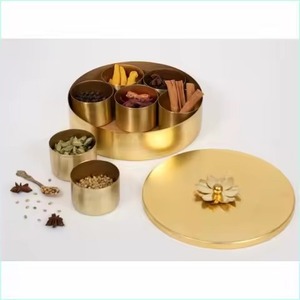 Boîte de rangement pour épices en métal de luxe avec couvercle décoratif, organiseur de masala pour la cuisine, récipient pour herbes et assaisonnements - Product Image 1