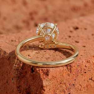 Bague ouverte romantique en or massif 14 carats avec diamant rond de 3,00 carats cultivé en laboratoire – Cadeau de fiançailles surprise pour elle - Product Image 5