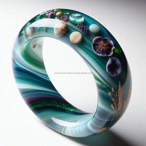 Exquisito brazalete de resina ligero para mujer, elegantes adornos étnicos hechos a mano con diamantes elegantes y para regalos - Product Image 4