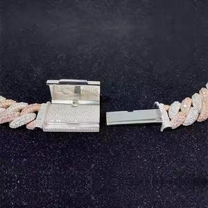 Nouveau design Chaîne cubaine en moissanite et diamant, style hip-hop, collier glacé en argent pour homme, accessoire de mode pour mariage indien - Product Image 2