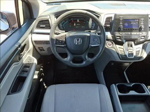 รถยนต์มือสองคุณภาพสูง Honda Odyssey LX ปี 2020 รถใหม่มาถึง สภาพดี สะอาด พร้อมขาย - Product Image 3