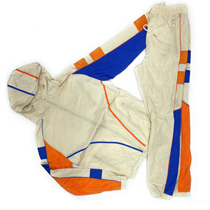 Survêtement coupe-vent léger et imperméable pour homme, avec logo personnalisé, imprimé vintage délavé à l'acide, à capuche et couleur unie - Product Image 1