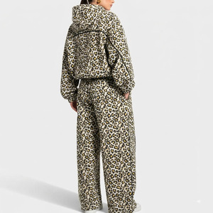 Conjunto Deportivo de Dos Piezas para Mujer, Sudadera con Capucha de Felpa con Estampado de Leopardo Blanco y Amarillo, Pantalones Jogger de Pierna Ancha, Ropa Casual para Mujer - Product Image 2
