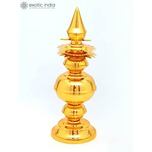 Gopura Ritual Kalasam de latón chapado en oro de 16 pulgadas para templo y decoración del hogar Gopura Kalasam con tallas intrincadas hechas en la India - Product Image 1