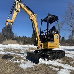 Mini-excavatrice CAT 303 CR de qualité supérieure, faible nombre d'heures, performance hydraulique, excavatrice compacte sur chenilles, achetez maintenant, livraison rapide, vente en gros - Product Image 1
