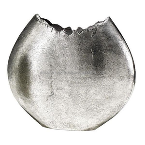 Vase à fleur en fonte d'aluminium fait à la main belle conception extérieure maison jardin jardinière décorative enduit de poudre pour pot de fleur de pépinière - Product Image 6