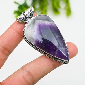 Pendentif en Agate Dentelle d'Amythyste Violette Fait Main en Argent Sterling, Bijou Bohème Vintage en Pierre Précieuse - Product Image 6