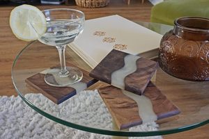 Juego de Posavasos de Madera para Bebidas |   Madera Natural de Nogal Oscuro Hecha a Mano, Diseño Cuadrado Moderno, Acabado Sellado, Resistente al Agua, Fácil de Instalar - Product Image 2