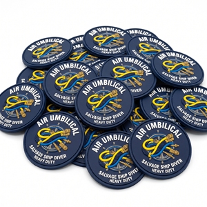 Fabricant direct : Emblèmes ronds en silicone PVC, badges 3D en caoutchouc pour uniformes marins, vestes et sacs, avec motif hélice Stern Pod - Product Image 3