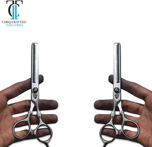 Ciseaux de coiffure professionnels pour barbiers et experts de salon TARIQ CRAFTED INDUSTRIES - Product Image 5