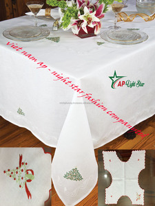 Nappe en lin élégante et luxueuse avec broderie au point de croix fraîche, artisanat de haute qualité, nouvelle broderie fraîche - Product Image 6