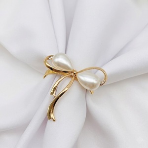 Lot de porte-serviettes en métal en forme de renne doré pour Noël, idéal pour les fêtes, mariages, banquets et la décoration de table. - Product Image 3