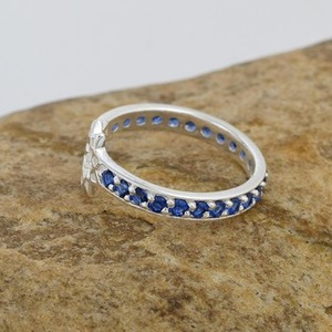 แหวนเงินแท้ 925 ประดับพลอยไพลินสีน้ำเงินธรรมชาติ รูปทรงวงรี ลายตารางหมากรุก พร้อมพลอยไพลินเม็ดเดี่ยว - Product Image 6