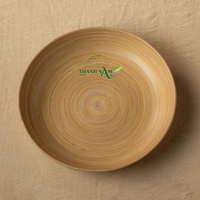Assiette de service en bambou de style européen, personnalisable et écologique, modèle 2025, en stock, directement de l'usine au Vietnam, pour restaurants et événements.