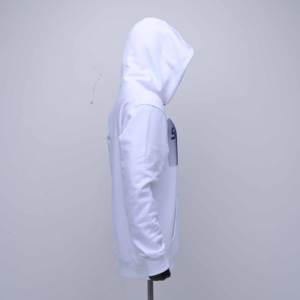 Sudadera con Capucha de Alta Calidad con Logotipo Personalizado, Fabricada en Negro con Impresión DTF Frontal y Mangas Largas para Hombre - Product Image 6