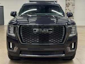 El G/C Yukon Denali Ultimate 4WD 2024 cuenta con un potente motor V8 de 6.2L (420hp/460tq) y una transmisión automática de 10 velocidades. - Product Image 3