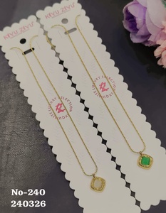 Collar con Colgante Geométrico con Incrustaciones de Microesferas de Acero Inoxidable Chapado en Oro para Mujer |   Colgante Minimalista con Incrustaciones de Circonia Cúbica Americana para Uso Diario - Product Image 2