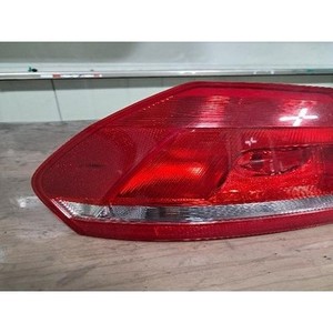 Luz Trasera Izquierda Usada para Passat 561945257 - Product Image 2