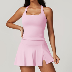 OEM Custom Women Badminton Uniform Set Breathable Lightweight Short Sleeveless Ribbed Crop Top and Pleated Sports Skirt - Product Image 4