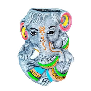 Vase décoratif en argile artisanal Art Déco pour mariage, anniversaire, Diwali, représentant le Dieu Ganesha (design vertical) - Product Image 1