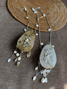 SANGRAJ CREATIONS กระเป๋าคลัทช์โลหะขนาดเล็ก ลายหิน กระเป๋าถือสำหรับออกงานกลางคืน ดีไซน์หรูหรา ขนาดกะทัดรัด ปิดด้วยตัวล็อคแบบโลหะ สำหรับผู้หญิง - Product Image 2
