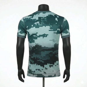 Camiseta de Manga Corta con Cuello Redondo y Camuflaje Digital para Hombre, de Secado Rápido, Tejido de Punto, Corte Ajustado, Largo Regular - Product Image 2