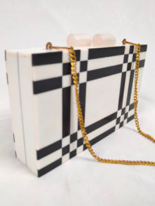 Sac à main en résine pour femme, dernier design tendance, pochette élégante imperméable avec diamants et doublure en soie pour les fêtes et les mariages - Product Image 5