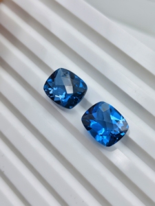 Topacio Azul de Londres Natural Facetado al por Mayor |   Corte almohadilla, limpio como el cristal, 9.55 ct - Product Image 3