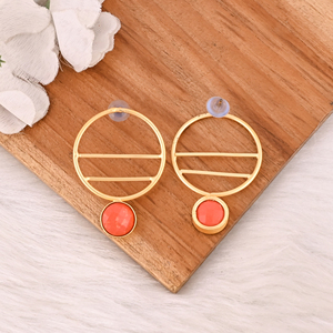 Boucles d'oreilles pendantes en laiton plaqué or avec corail orange naturel, bijoux faits à la main tendance pour femmes - Product Image 5