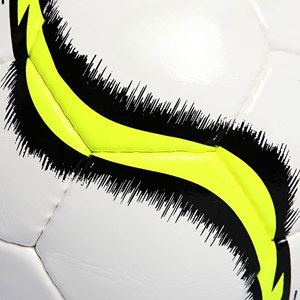 Balón de Futsal de Alta Calidad Cosido a Mano, Hecho en Pakistán con Cuero PU Resistente para Entrenamiento en Canchas Interiores y Partidos de Club - Product Image 5