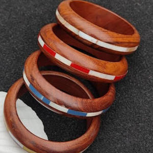 Brazaletes de madera con incrustaciones de resina transparente | Pulsera hecha a mano Moda minimalista para mujeres Aspecto étnico Uso diario y uso de regalos - Product Image 6