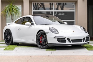 Porsche 911 Carrera 4 GTS Coupé 2016 - Product Image 3