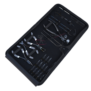 Kit d'outils pour extensions capillaires : Pince à micro-perles, Pince à sertir, Crochet de tirage, Enfileur de boucles, Pince pour extensions à bandes, Coupe-adhésif, Aiguilles courbées - Product Image 1