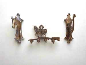 Gancho de Pared de Metal de Latón Hecho a Mano, Diseño Multifuncional, Fácil de Instalar, Acabado Dorado para Hogar de Lujo - Product Image 3