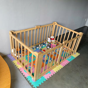 Corralito para Bebés Personalizable de Pino Gris Moderno, Corralito Versátil para Niños para Dormitorio, Sala de Estar, Cumple con los Requisitos del Cliente - Product Image 1