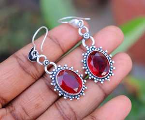 Boucles d'oreilles pendantes en grenat naturel facetté, style Art Déco, plaqué argent, certifiées IGI, pierres précieuses de caractère, pour soirée, cadeau - Product Image 2