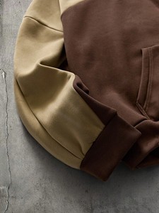 Custom <b>Men</b> Two Tone Color Block Hoodies Cotton Fleece <b>Pullover</b> Kangaroo Pocket Regular Fit Casual Outerwear Factory Supplier - Product Image 5