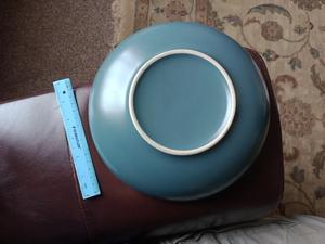 ชามเซรามิกสีน้ำเงินลายเท็กซ์เจอร์ ดีไซน์ทรงกว้างลึก เคลือบเงาอย่างมีศิลปะ แข็งแรง ทนทาน ปลอดภัยสำหรับอาหาร เหมาะสำหรับใช้เป็นของตกแต่งกลางโต๊ะ - Product Image 4