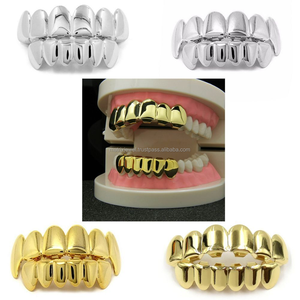 Colmillos lisos de plata S925 de alta calidad Grillz Hip Hop 18K chapado en oro dientes inferiores superiores Grillz Set joyería para el cuerpo Unisex - Product Image 2