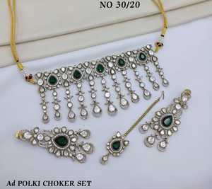 Ensemble de mariée en gros AD Polki : Collier ras-du-cou scintillant en diamant américain avec pampilles et boucles d'oreilles, ensemble ethnique de mariage Mangtika - Product Image 5