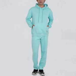 Precio al por mayor 2026 Chándal de hombre tipo jogger, nuevo diseño, ropa de calle, chándal masculino de gran venta, hecho en Pakistán, ropa para correr - Product Image 2