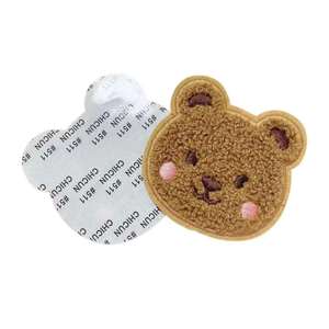 Patchs thermocollants brodés en feutre non tissé motif visage d'ours mignon pour la décoration de vêtements - Product Image 5
