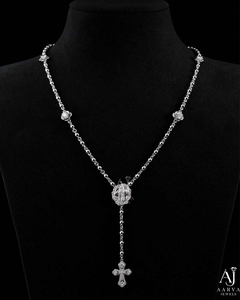 Collar de Rosario Clásico y Moderno con Cruz y Cadena Lariat, Chapado en Plata con Moissanita, Joyería para Regalo o Uso en Fiestas - Product Image 2