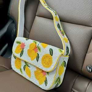 Bolso de mano de noche de gamuza con perlas clásicas hechas a mano, para mujer, para bodas y fiestas, venta al por mayor en India - Product Image 1
